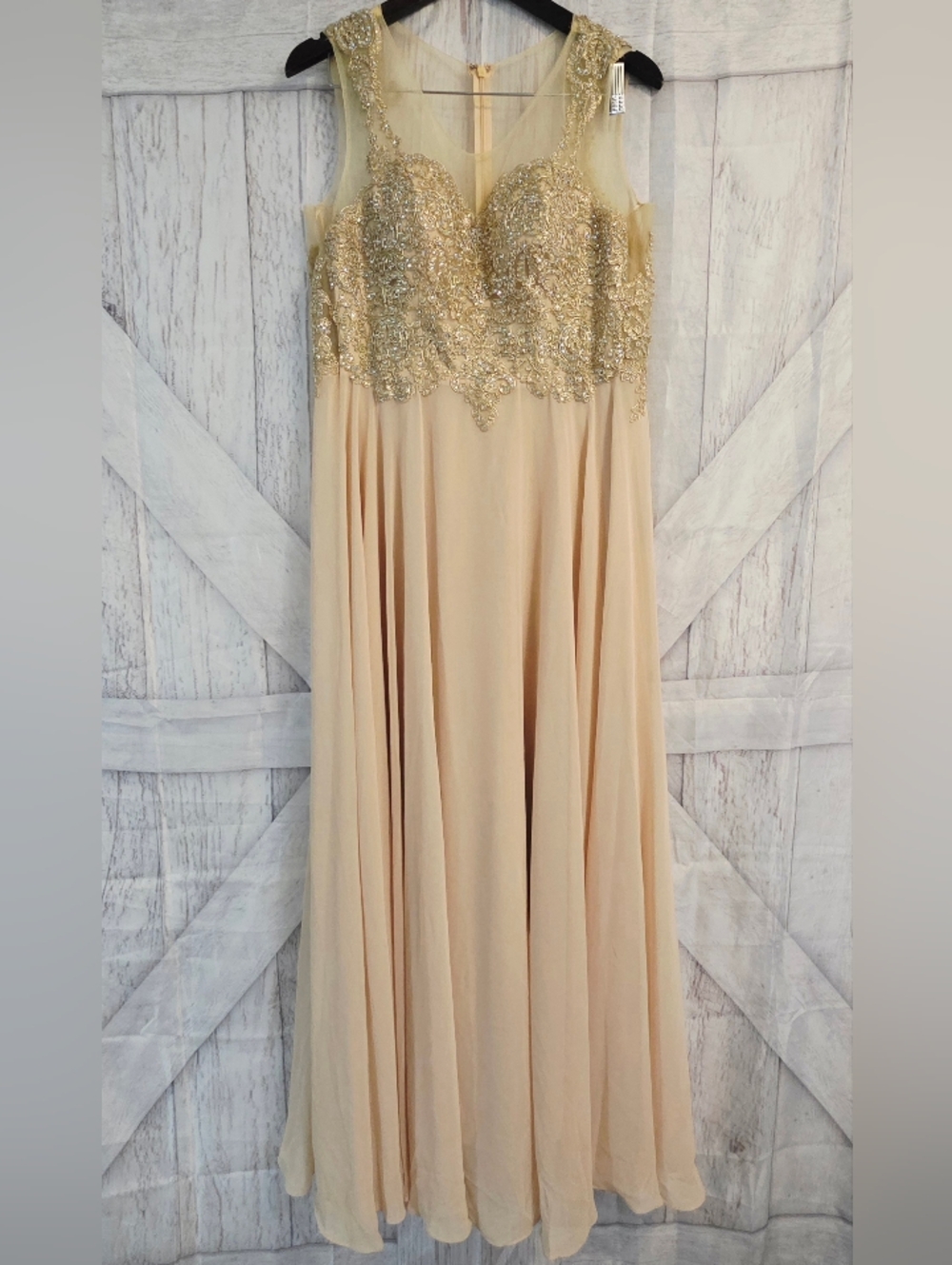 Elegant Gold Beaded Prom Dress - Sleeveless Chiffon Gown Medium
